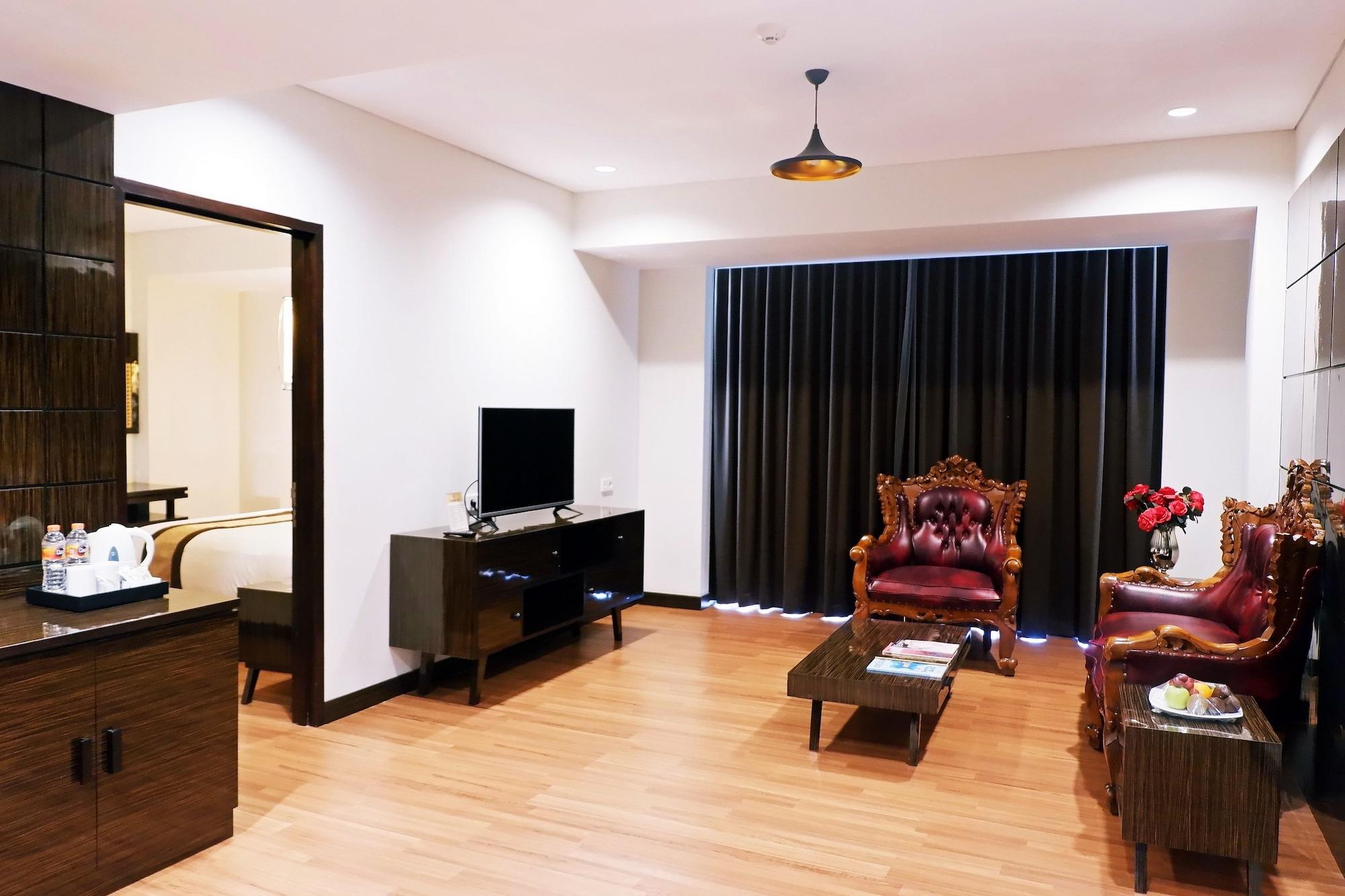 The Atrium Hotel & Resort Yogyakarta Melati Exterior photo