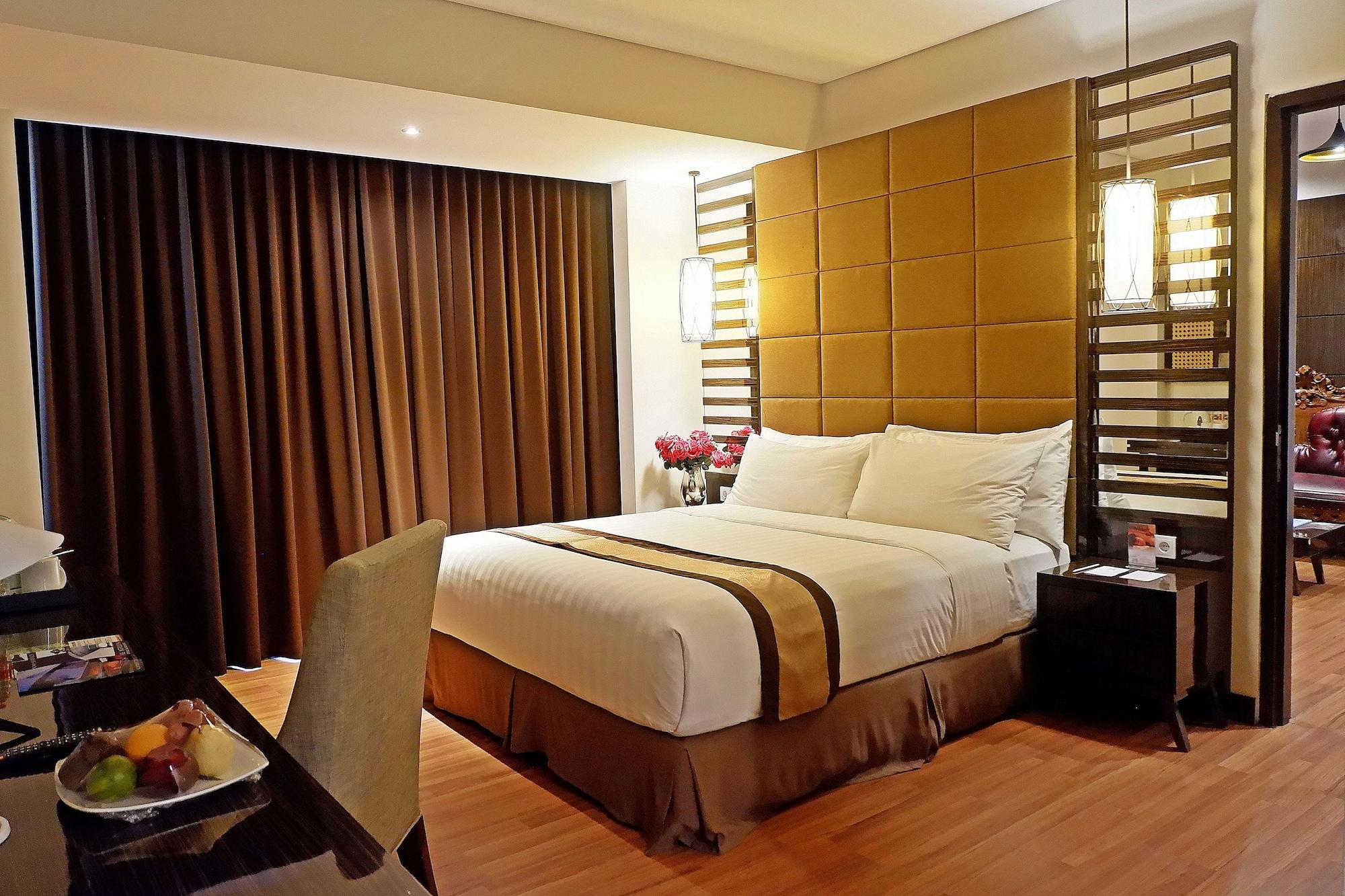 The Atrium Hotel & Resort Yogyakarta Melati Exterior photo