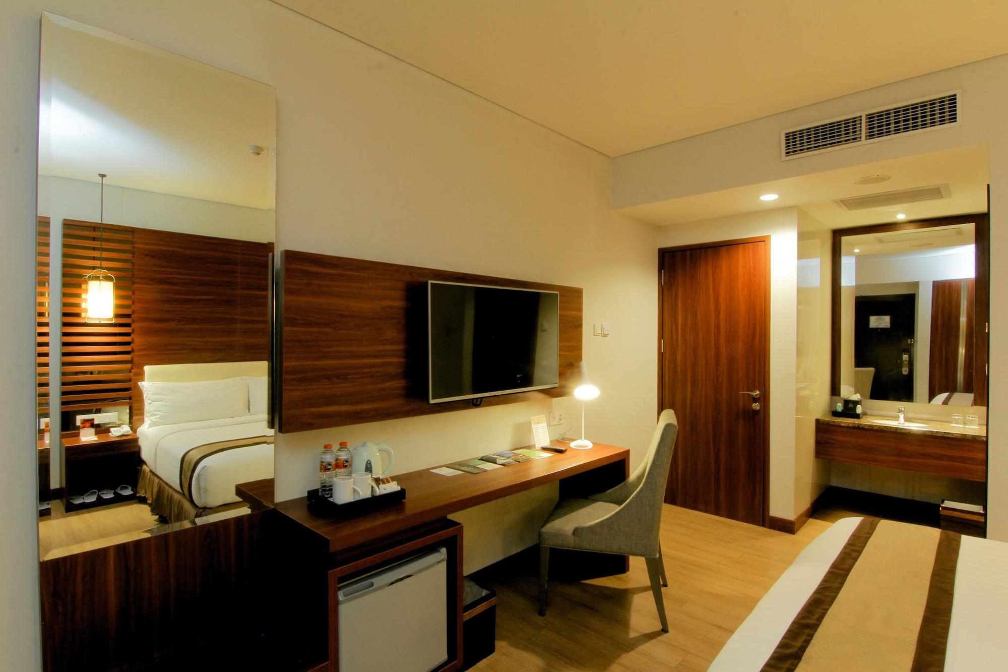 The Atrium Hotel & Resort Yogyakarta Melati Exterior photo