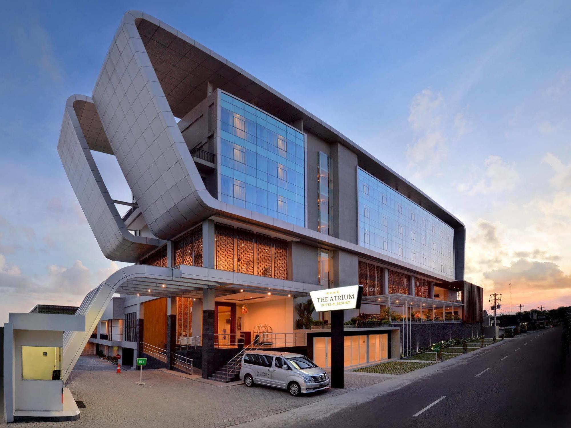 The Atrium Hotel & Resort Yogyakarta Melati Exterior photo