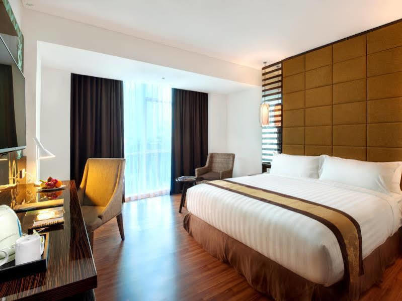 The Atrium Hotel & Resort Yogyakarta Melati Exterior photo